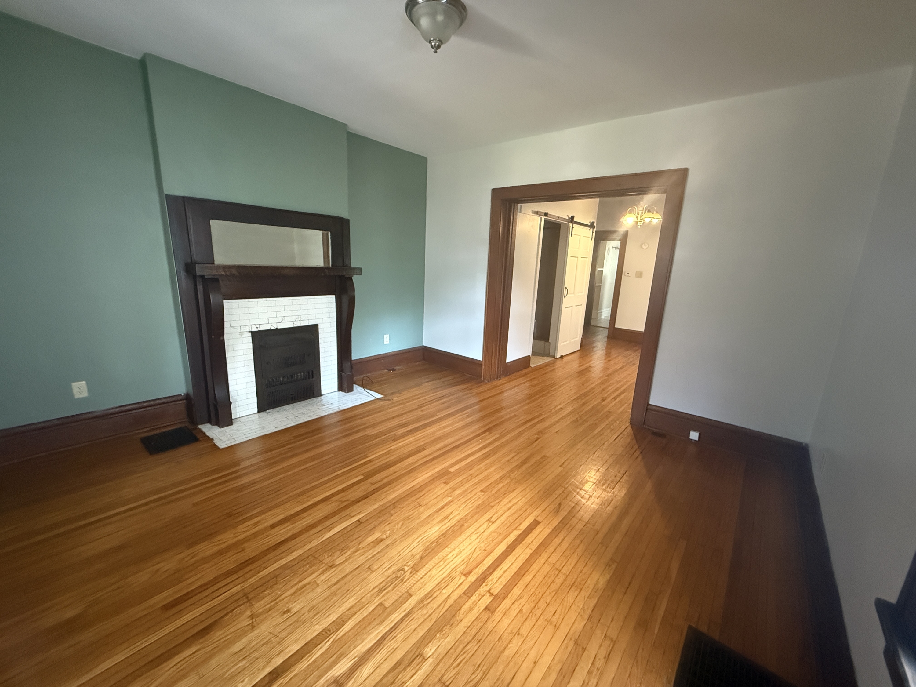 466 East Tompkins Street - 468